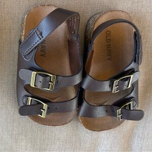 DARK BROWN Faux-Leather Buckled Strap Sandals for Baby unisex 12-18 months